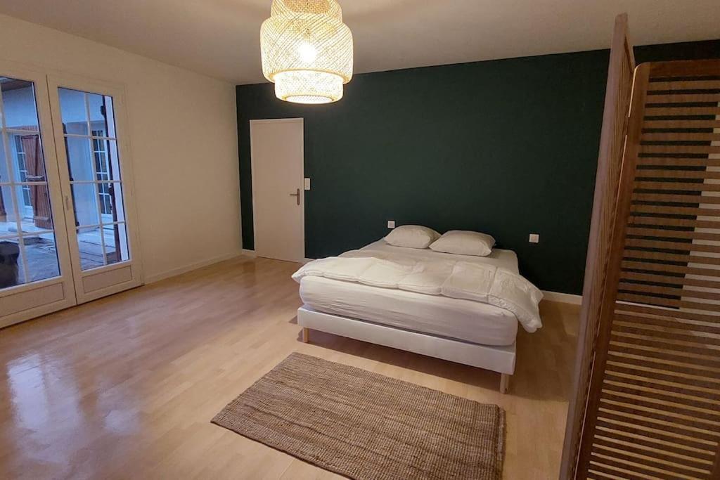 La Du A Saint Pere Villa *